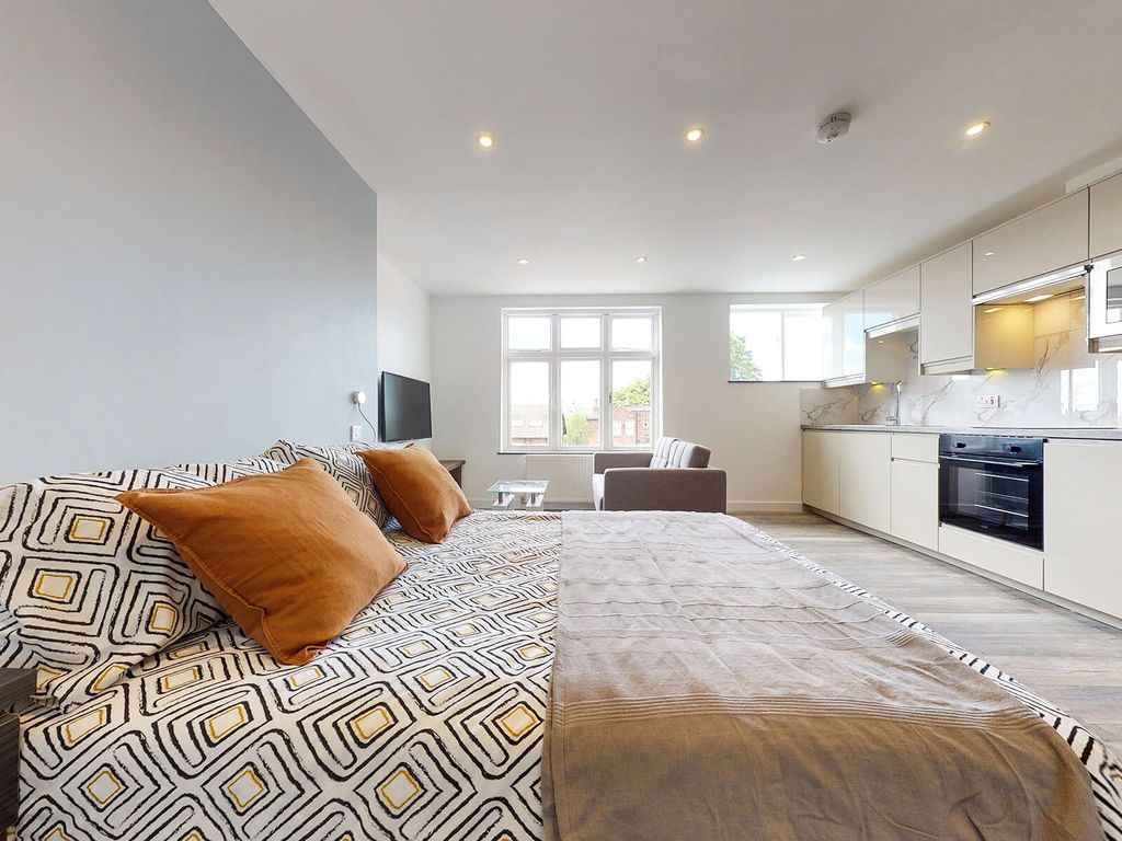 Property photo 2 of 9