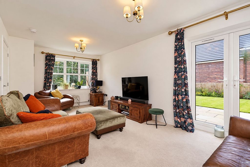 Property photo 2 of 45