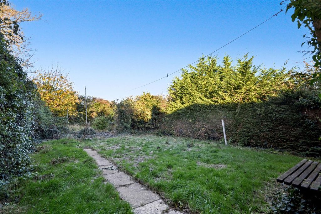 Property photo 3 of 15 C.Jpg