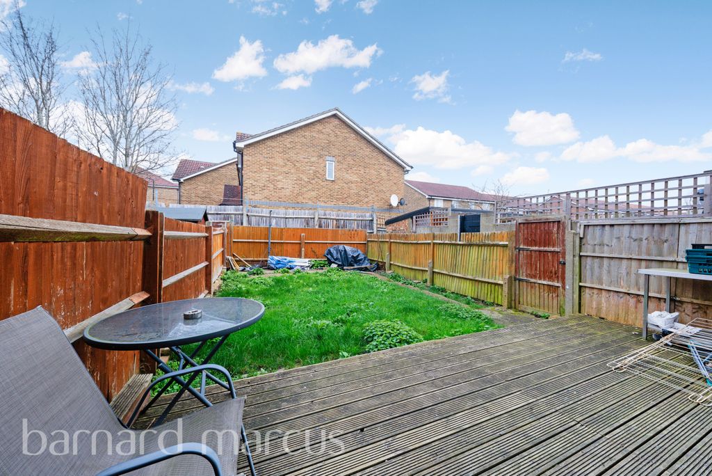 Property photo 3 of 10 Image