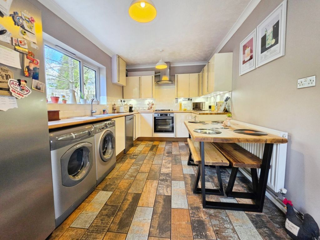 Property photo 3 of 34 Pbox-Img.Jpg