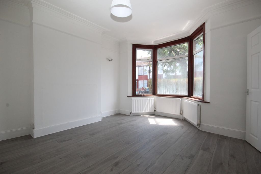 Property photo 2 of 10 Gallery