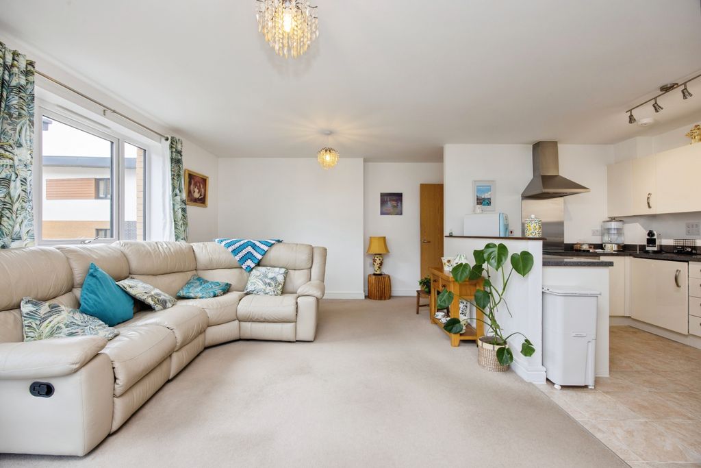 Property photo 1 of 16 Open Plan Living