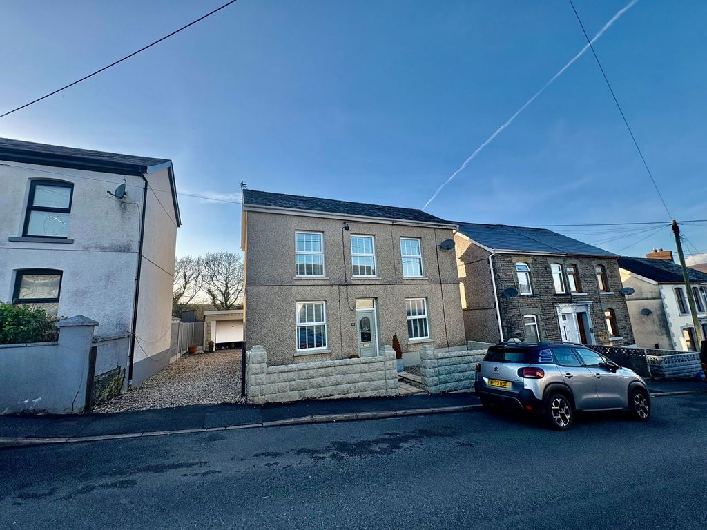 Property photo 1 of 26