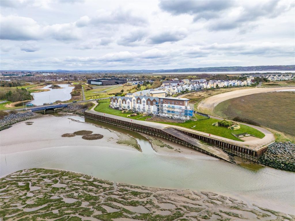 Property photo 1 of 43 Location