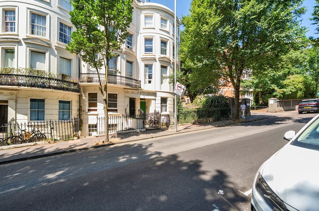 Property photo 1 of 13 1493902-21-6A5622...