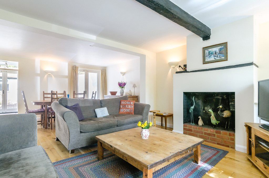 Property photo 2 of 6 Living Room