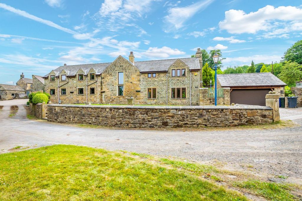 Property photo 1 of 69