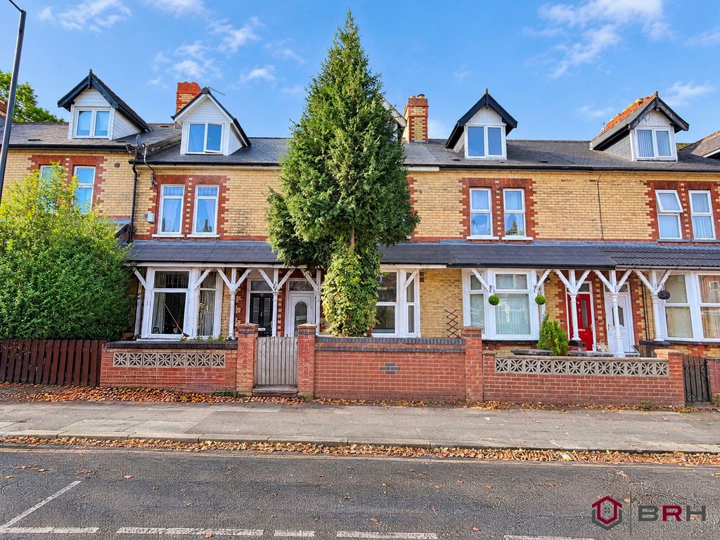 Property photo 1 of 18