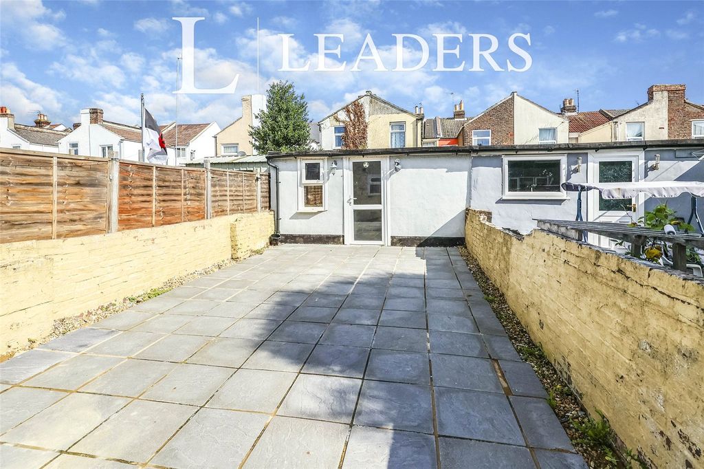 Property photo 1 of 7 Picture No. 05