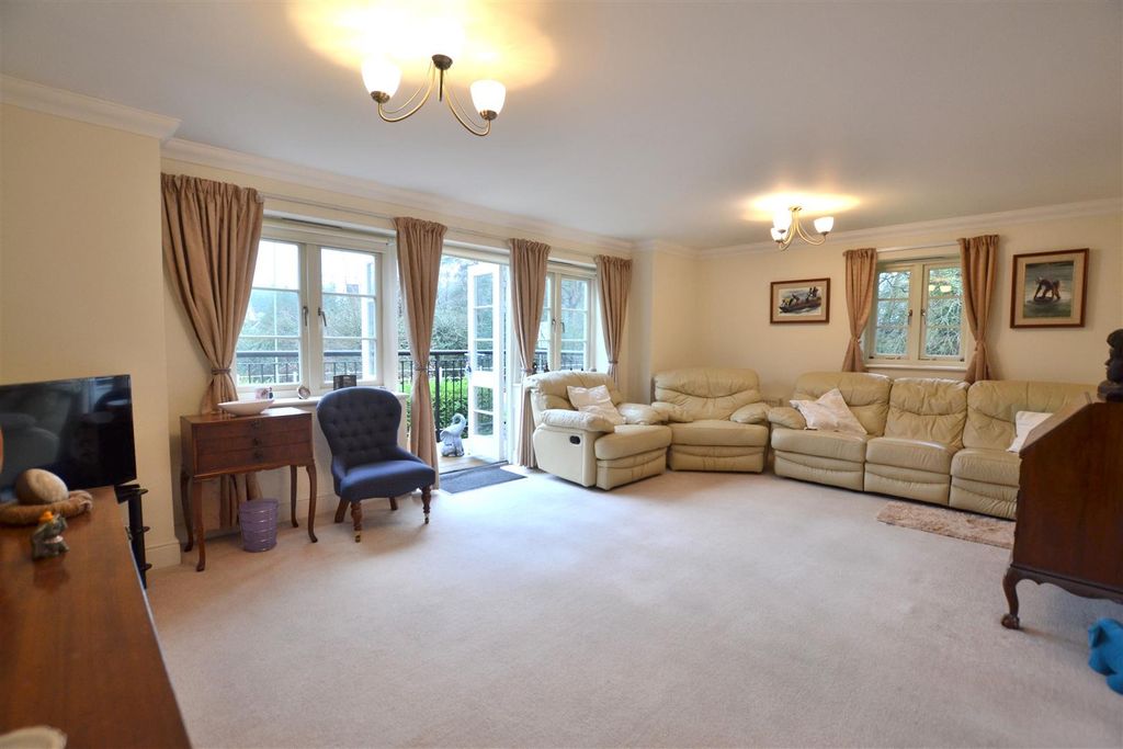 Property photo 2 of 31 Living Room.Jpg