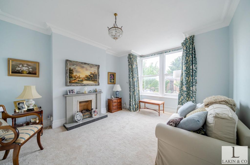 Property photo 2 of 13