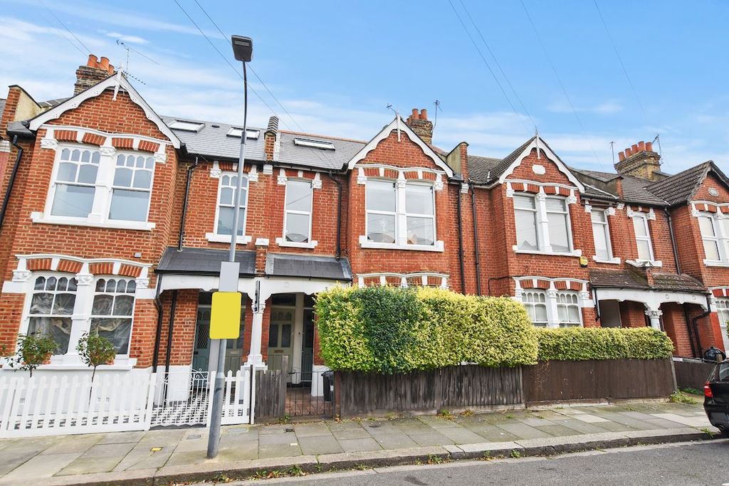 Property photo 1 of 8