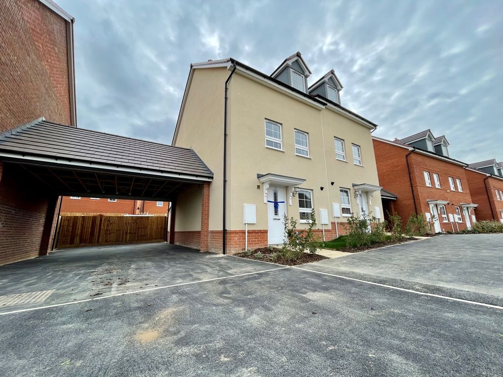 Property photo 1 of 16 Front
