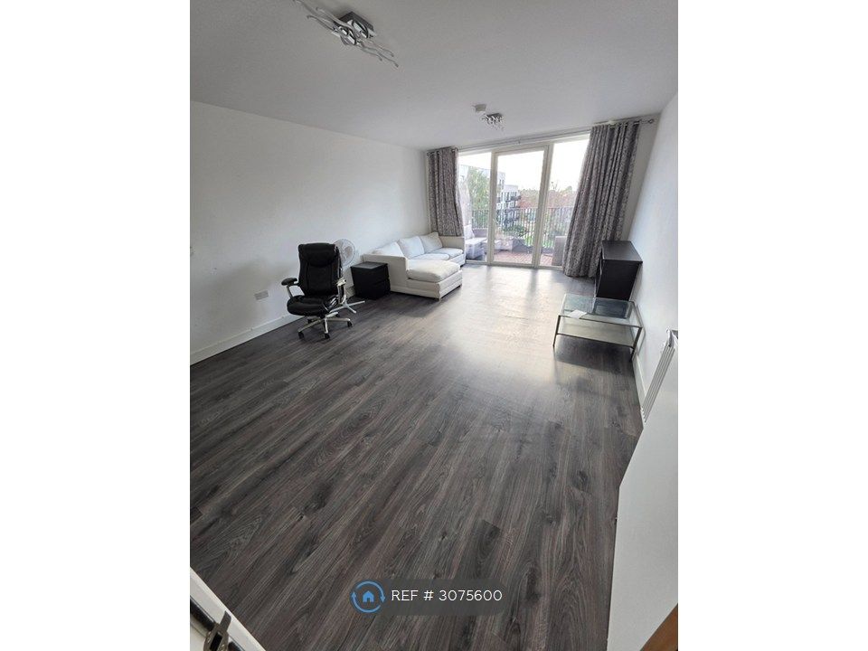 Property photo 3 of 12