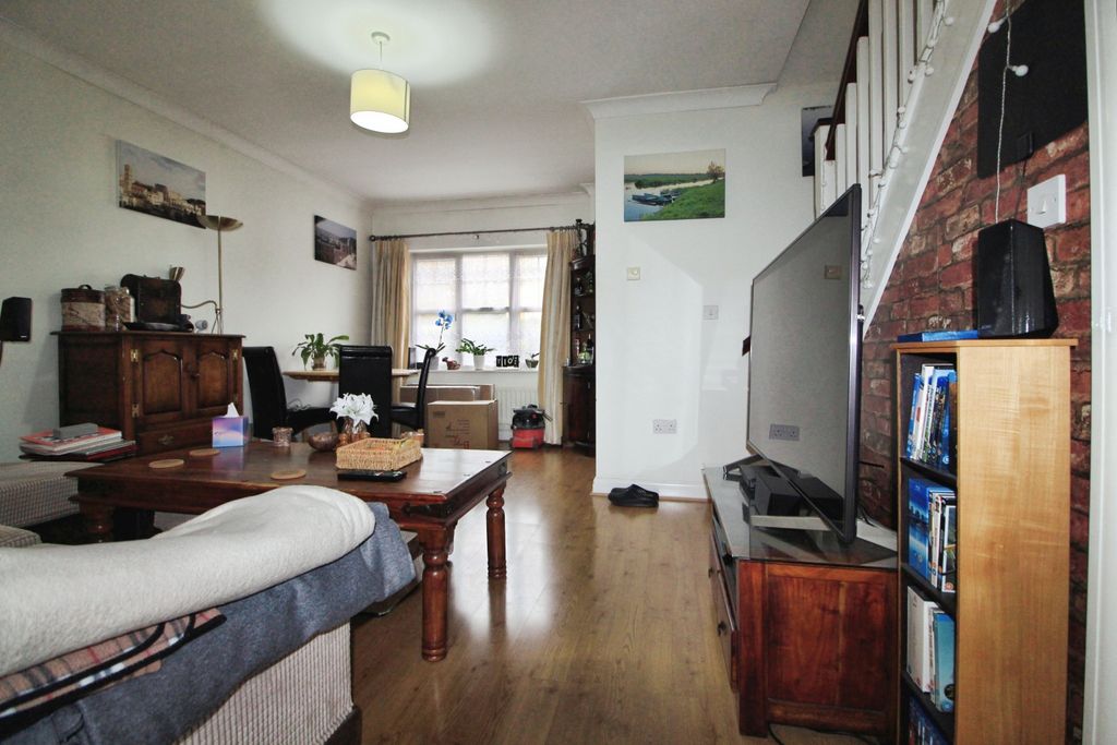 Property photo 2 of 19 Gallery