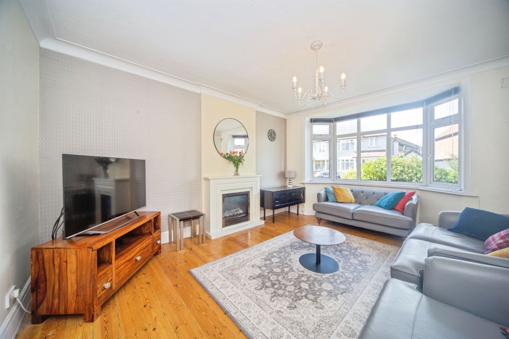 Property photo 3 of 19