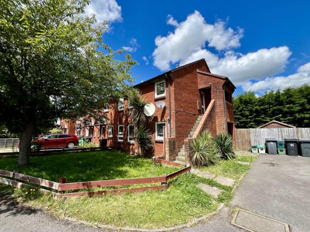 Property photo 1 of 6