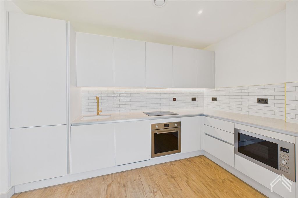 Property photo 3 of 23 2.Jpg