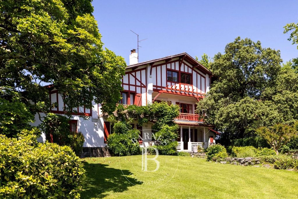 Property photo 2 of 25