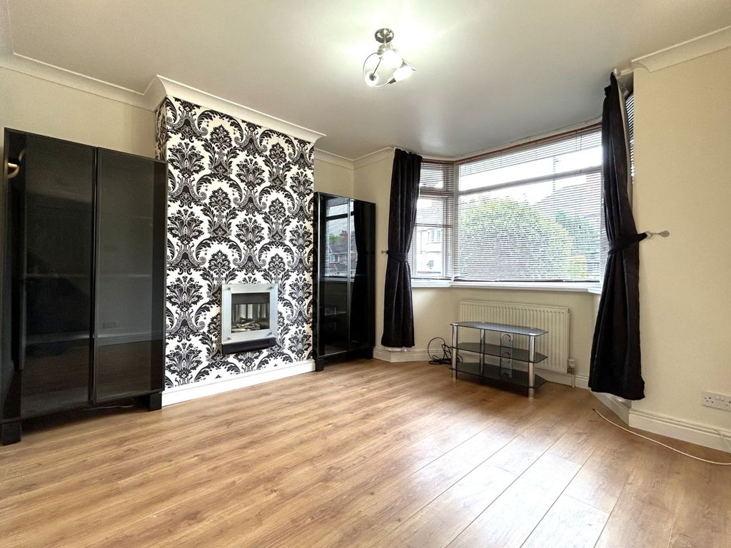 Property photo 2 of 16 Picture No. 26