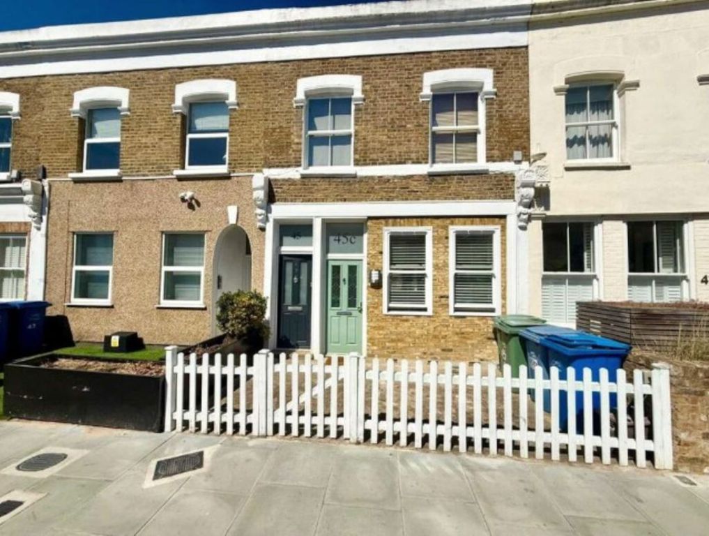 Property photo 1 of 4