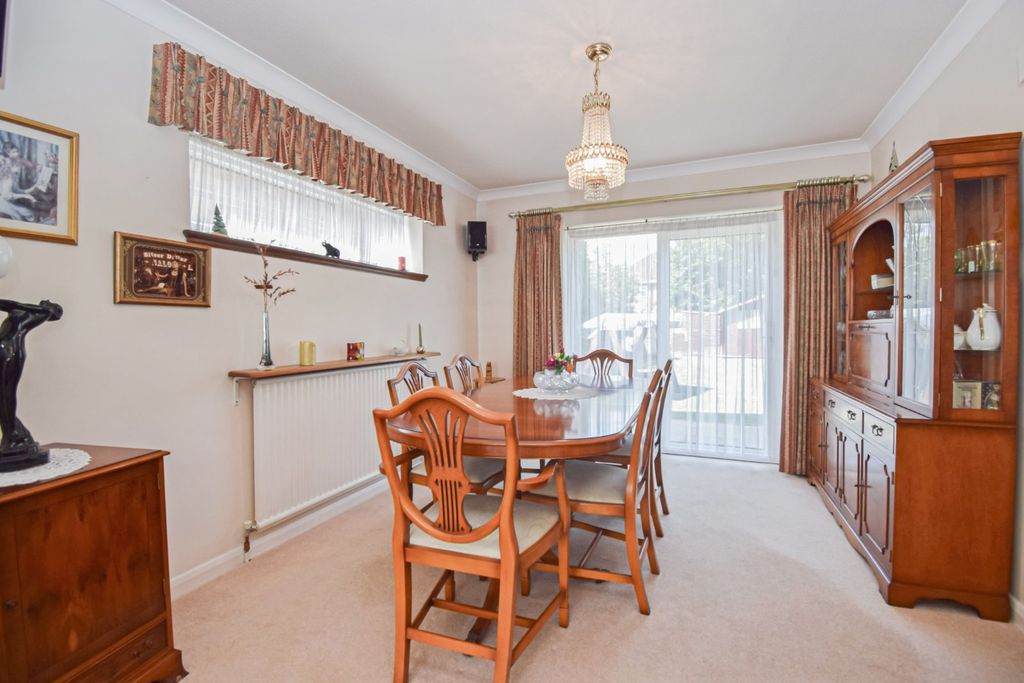 Property photo 3 of 16 Dining Room