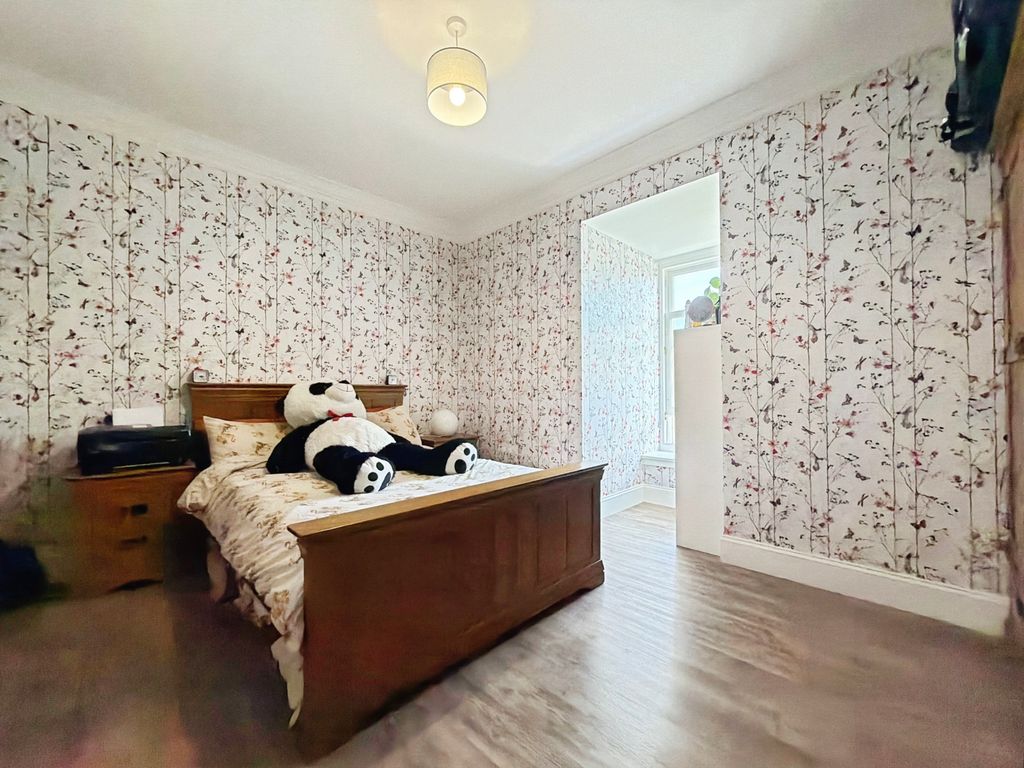 Additional image 11 of 3 bed flat for saleQueens Drive, Glasgow G42