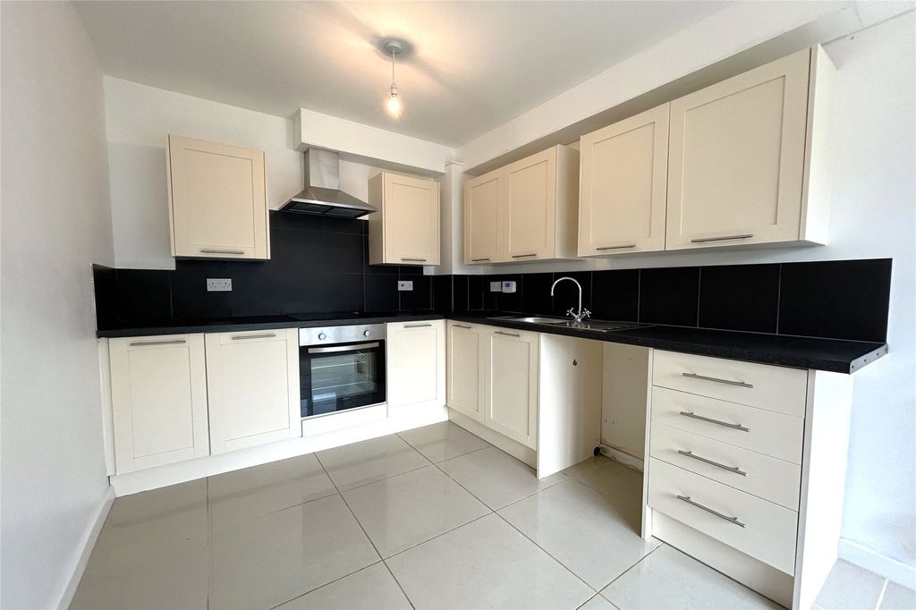 Property photo 2 of 13 Picture No. 09