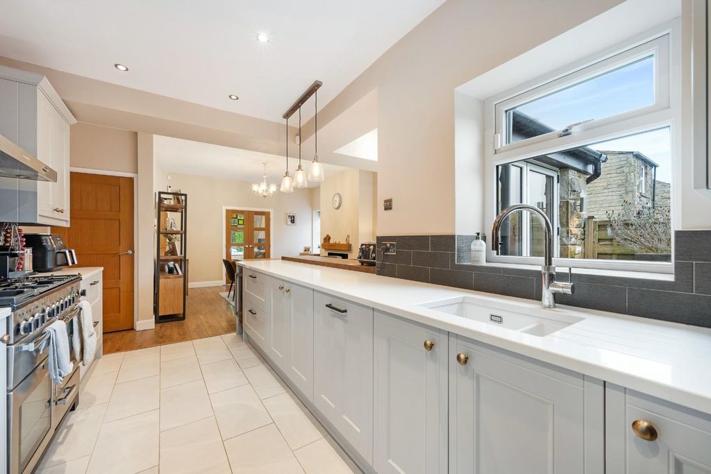 Property photo 3 of 31 293 Bolton Road Hdr-22.Jpg