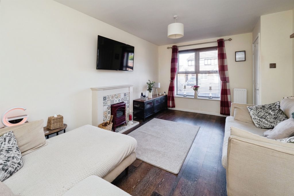 Property photo 3 of 13