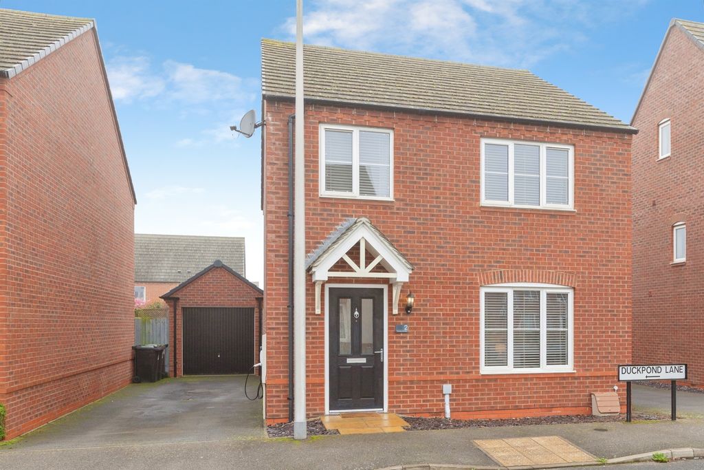 Property photo 1 of 17