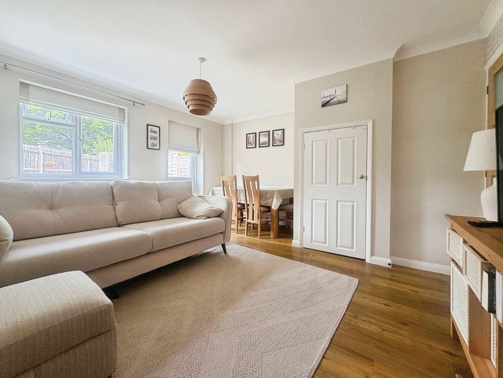 Property photo 2 of 12 Pbox-Img.Jpg
