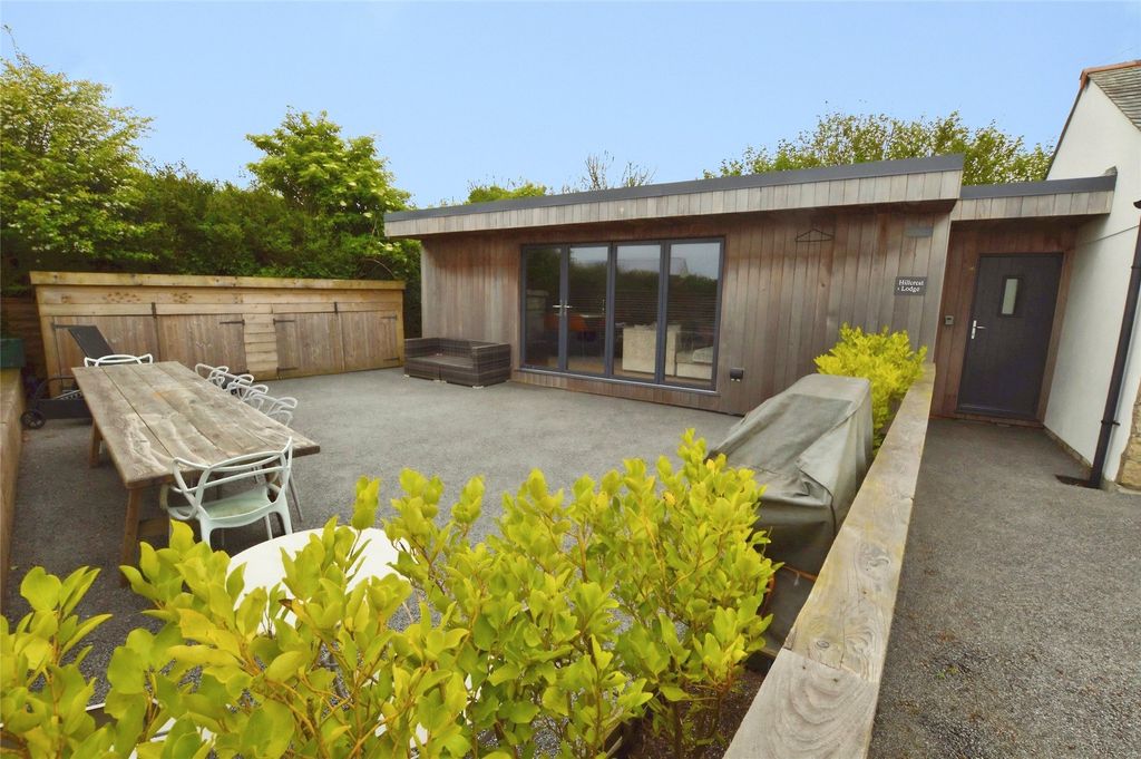Property photo 2 of 22 Picture No. 46
