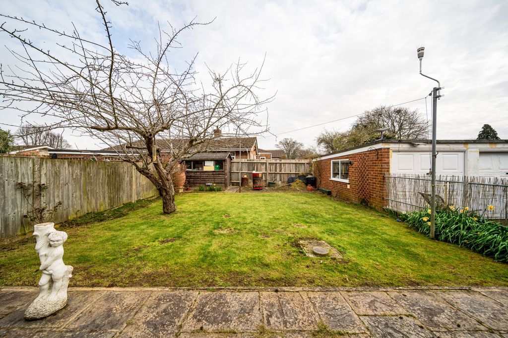 Property photo 1 of 8