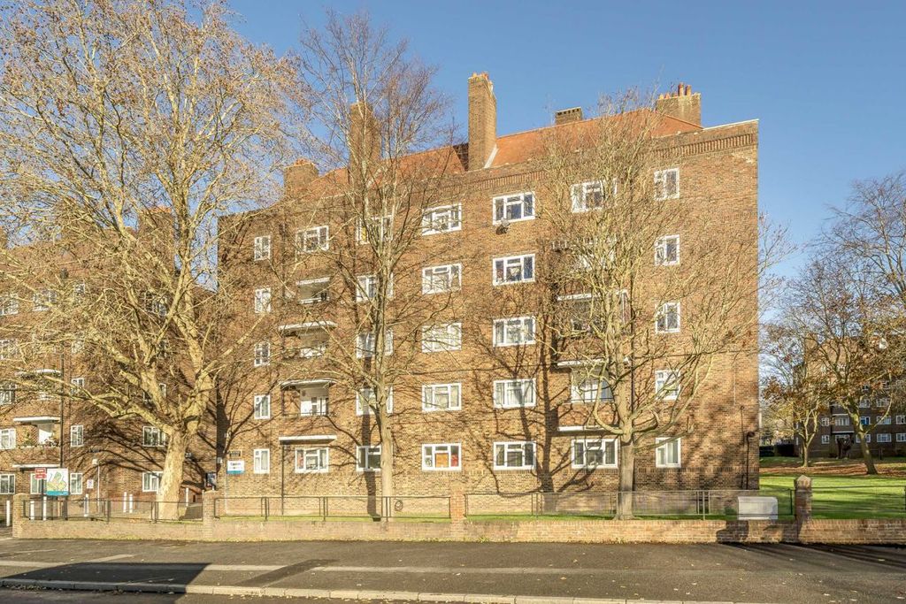 Property photo 1 of 4