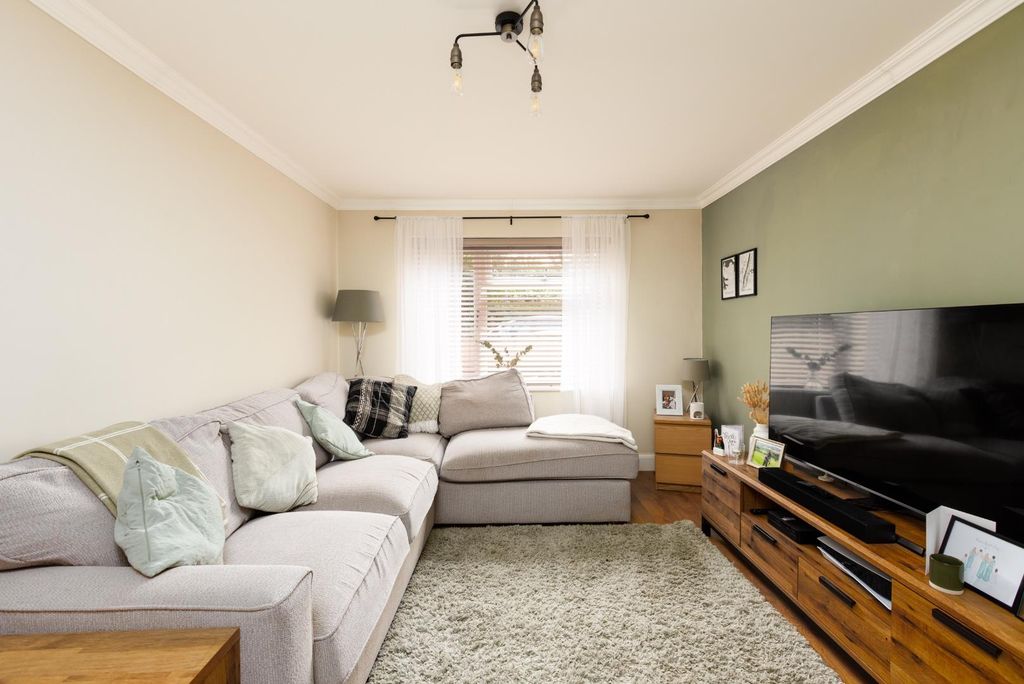 Property photo 1 of 20 71 Cock Road--11.Jpg