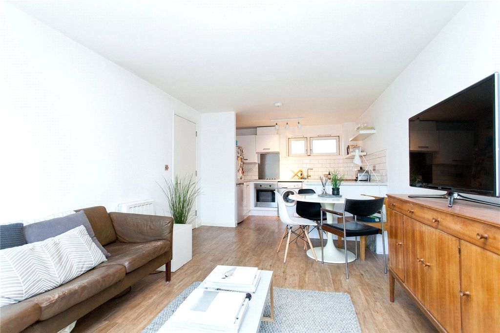 Property photo 2 of 14 Picture No. 05