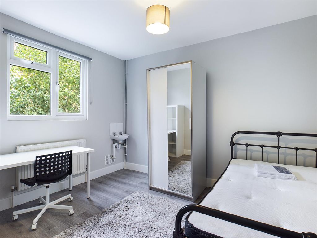 Property photo 3 of 30 Cam00739P1-Pr0014-Still02.Jpg