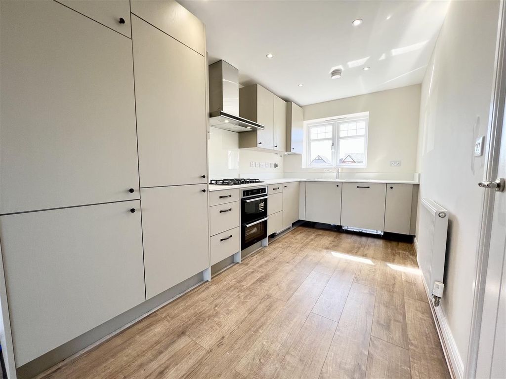 Property photo 2 of 17 Image (03F).Jpeg