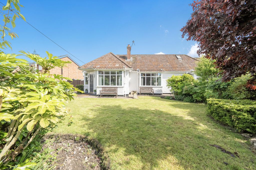 Property photo 3 of 28