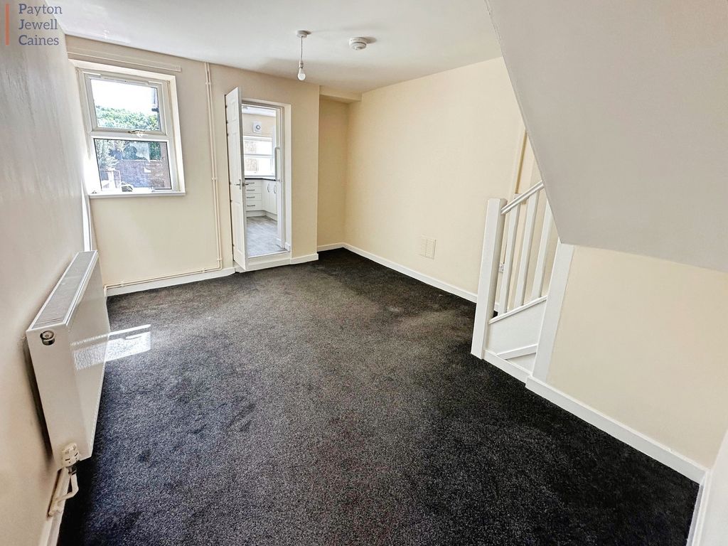 Property photo 2 of 9 Not Specified