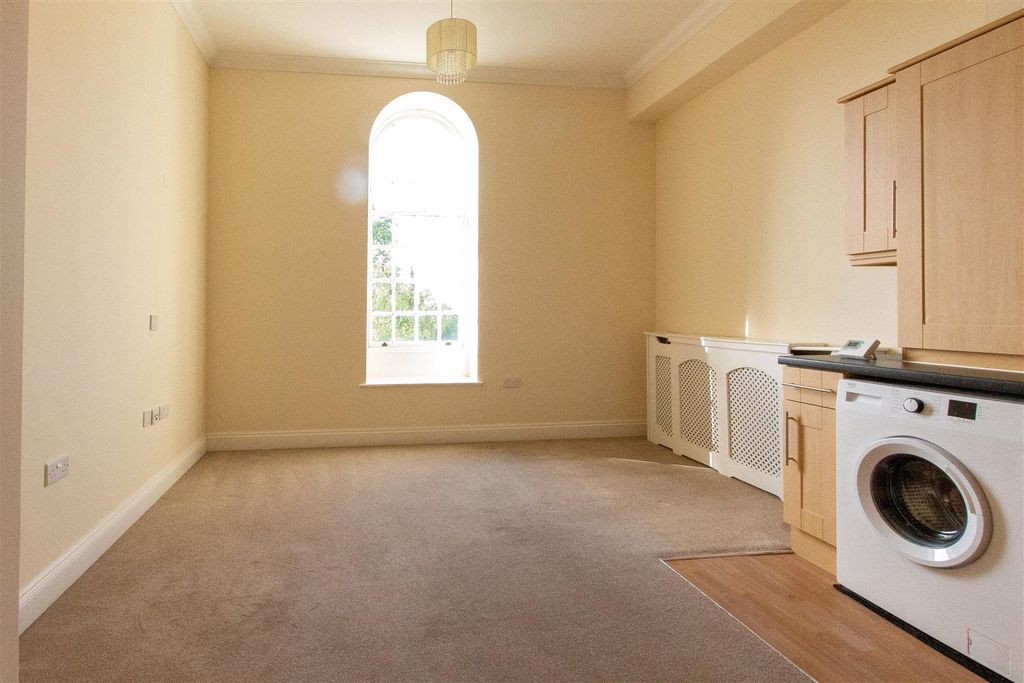 Property photo 2 of 15 Img_8155.Jpg