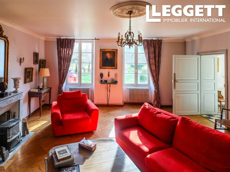 Property photo 3 of 10