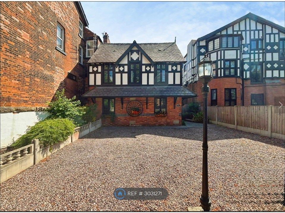Property photo 2 of 27