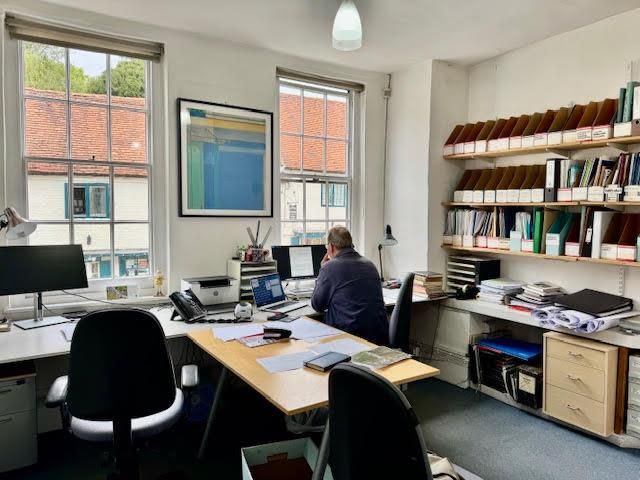 Property photo 1 of 6 Photo