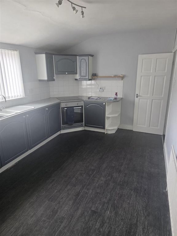 Property photo 1 of 8 1000094990.Jpg
