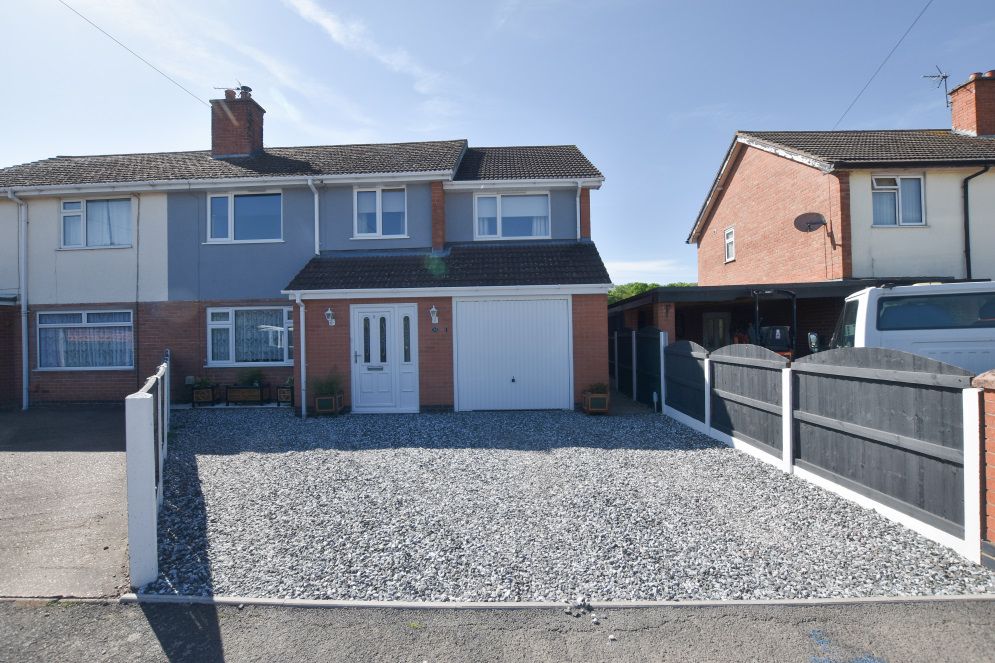 Property photo 1 of 28 Front Aspect 1