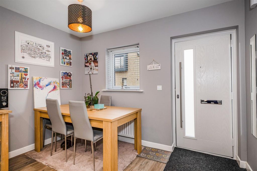 Property photo 3 of 24 8.Jpg