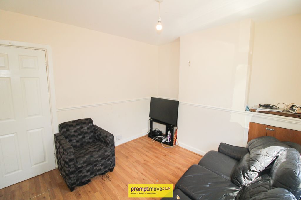 Property photo 3 of 9 Na